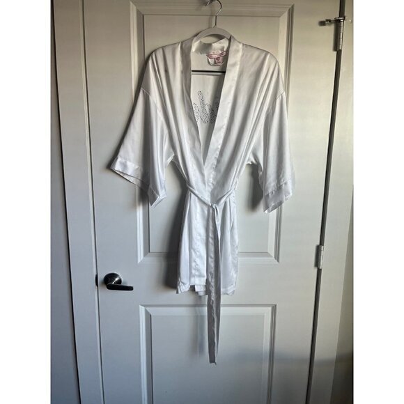 Bride Victoria’s Secret Robe - Picture 1 of 5